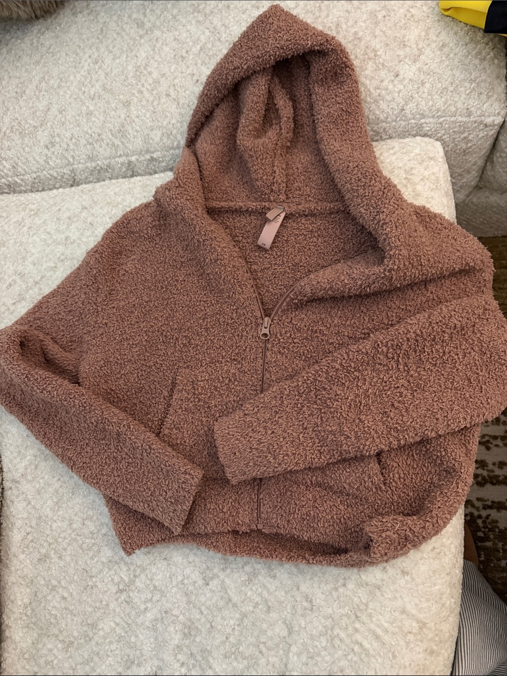 SKIMS Hooded Zip Sherpa Jacket in Chestnut